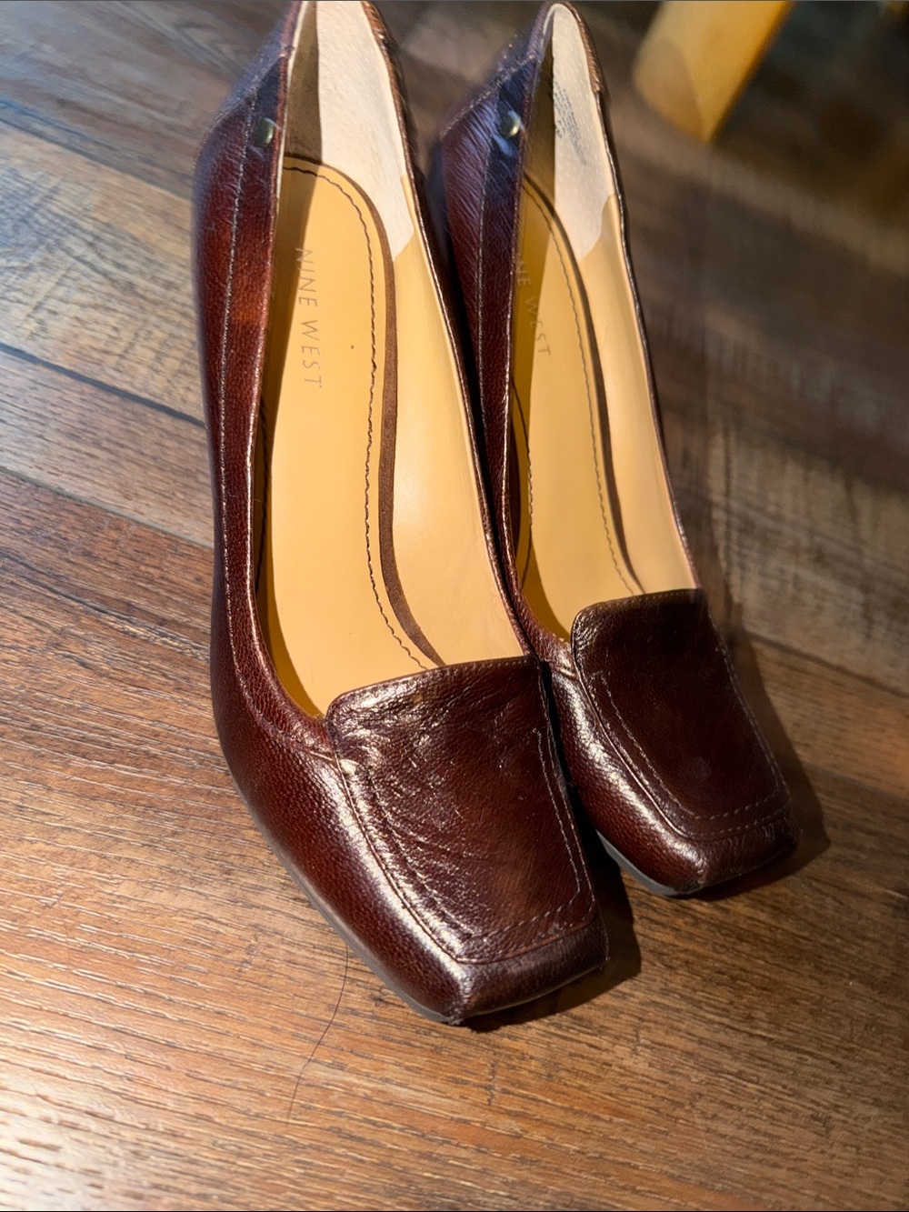 Nine West Women's Dark Brown Square-Toe Leather Flats